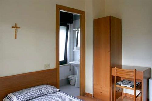 ホテル Casa Per Ferie Eremo Santa Rosa Da Lima ローマ エクステリア 写真
